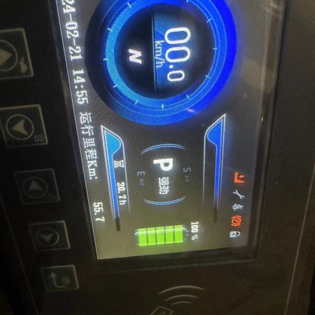 徐工XCB-L18电动平衡重叉车