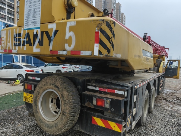 三一重工STC250汽車起重機