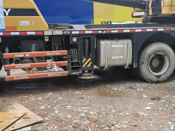 三一重工STC250汽車起重機