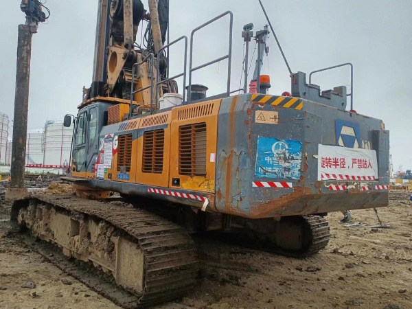 徐工XR280D2旋挖鉆機(jī)