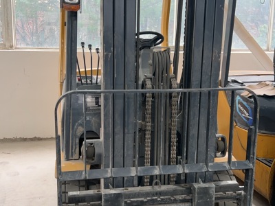 徐工XCB-P30電動(dòng)平衡重叉車