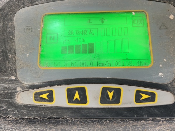 徐工XCB-P30電動平衡重叉車