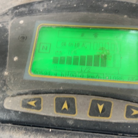 徐工XCB-P30电动平衡重叉车