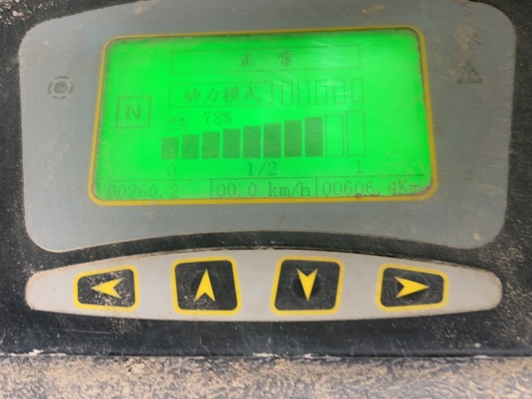 徐工XCB-P30電動平衡重叉車