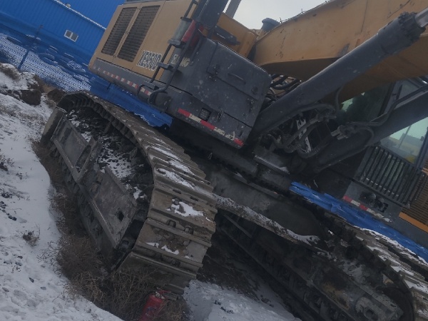 徐工XE950D履帶式挖掘機