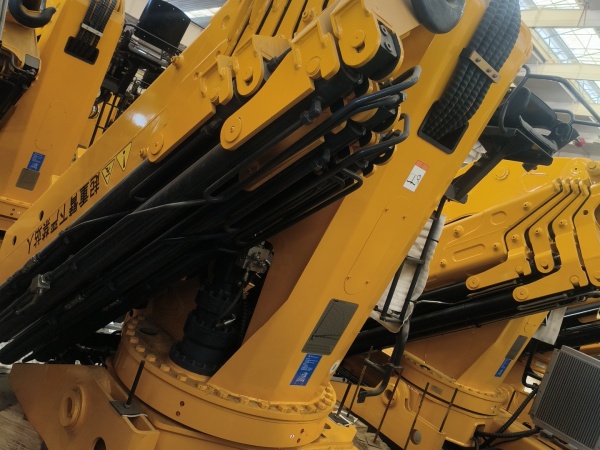 徐工SQZ560A III型隨車起重機(jī)