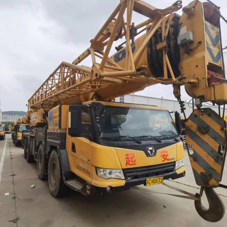 徐工XCT80L6汽车起重机