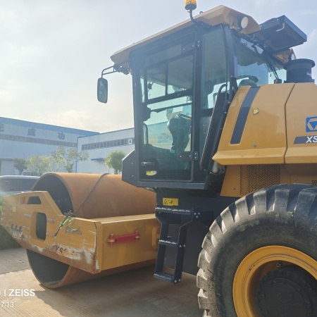 徐工XS265H单钢轮压路机