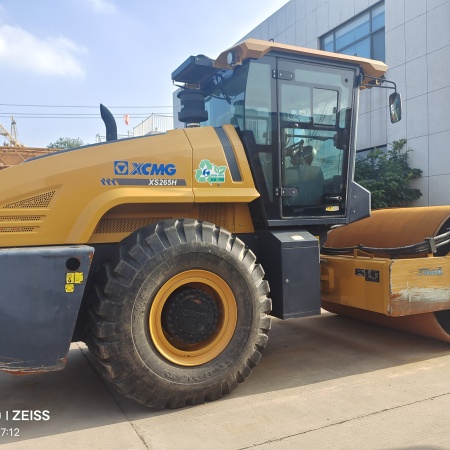 徐工XS265H单钢轮压路机