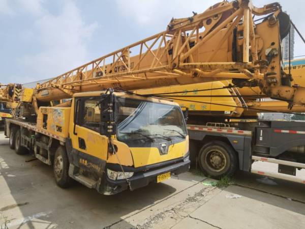 徐工QY25K-Ⅱ先導汽車起重機