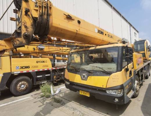 徐工QY25K-Ⅱ先导汽车起重机