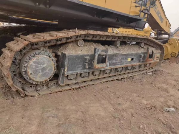 徐工XE950GA履帶式挖掘機(jī)