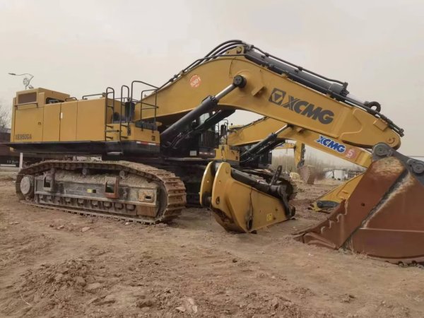 徐工XE950GA履帶式挖掘機(jī)