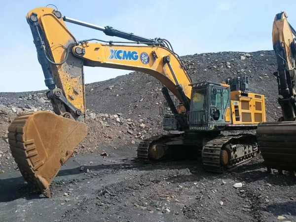 徐工XE800D履帶式挖掘機