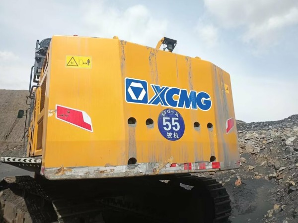 徐工XE800D履帶式挖掘機