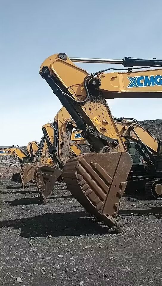 徐工XE800D履帶式挖掘機(jī)