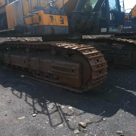 徐工XE800D履带式挖掘机