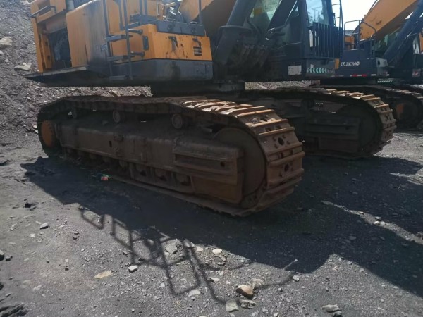 徐工XE800D履帶式挖掘機(jī)