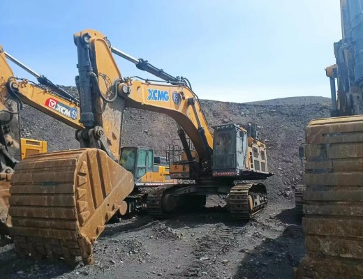 徐工XE800D履带式挖掘机