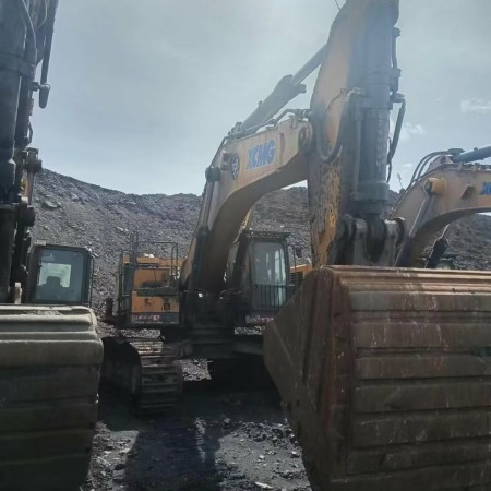 徐工XE800D履带式挖掘机