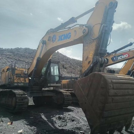 徐工XE800D履带式挖掘机