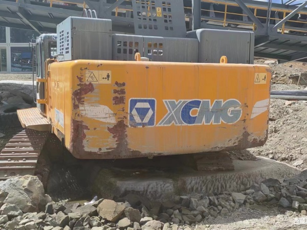 徐工XE700D履帶式挖掘機(jī)