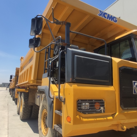 徐工XDR90T宽体车