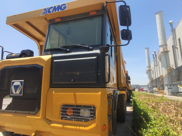 徐工XDR90T寬體車