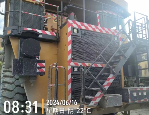 徐工XDE130宽体车