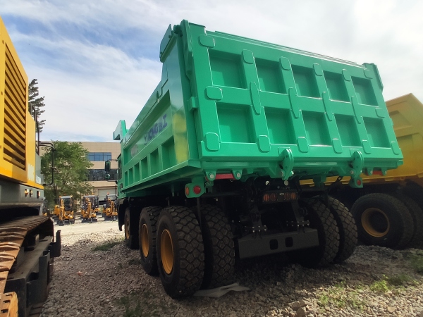 徐工XDR80TE寬體車