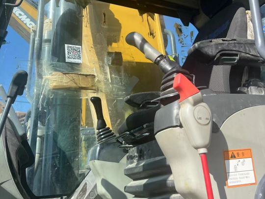 徐工XE520DK履带式挖掘机