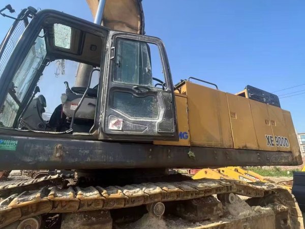 徐工XE900D履帶式挖掘機