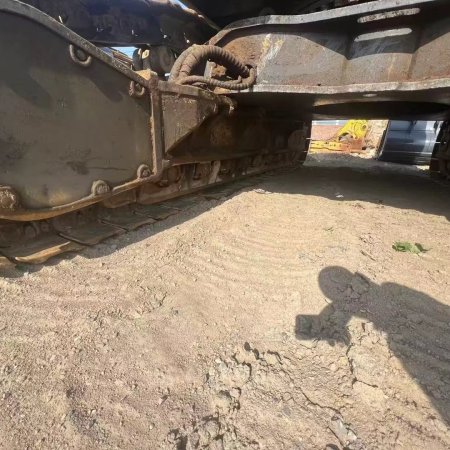 徐工XE900D履带式挖掘机