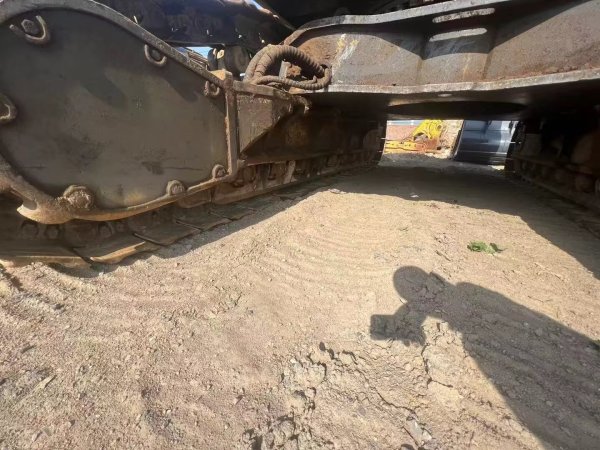 徐工XE900D履帶式挖掘機