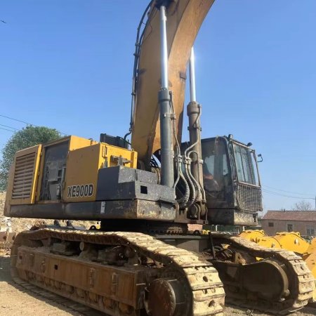 徐工XE900D履带式挖掘机