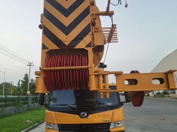 徐工XCA200L8全地面起重機(jī)