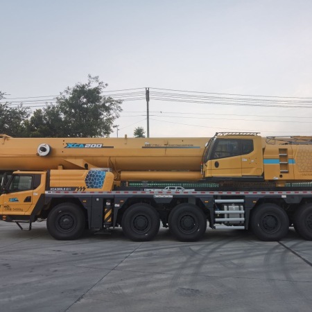 徐工XCA200L8全地面起重机