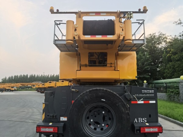 徐工XCA200L8全地面起重機(jī)