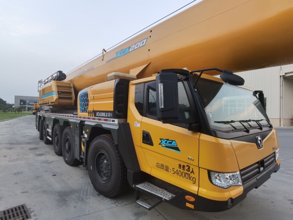 徐工XCA200L8全地面起重機(jī)