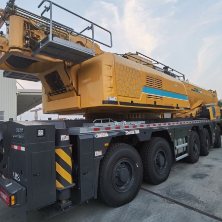 徐工XCA200L8全地面起重机