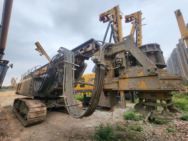 徐工XR280E旋挖鉆機(jī)