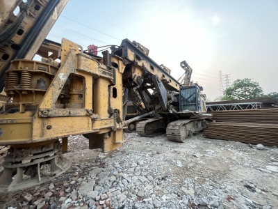 徐工XR240E旋挖鉆機(jī)