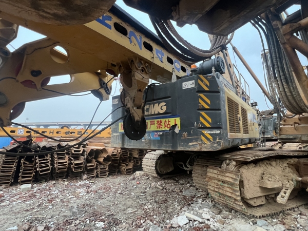 徐工XR240E旋挖鉆機(jī)