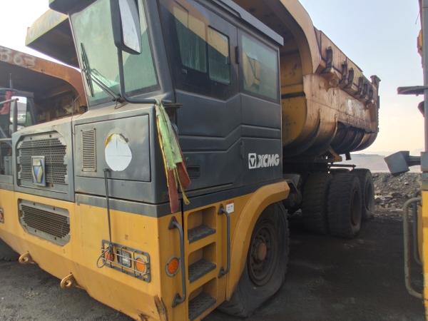 徐工XDM80寬體車