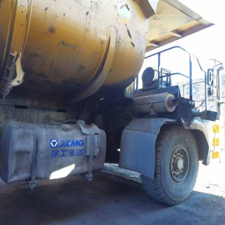 徐工XDM80宽体车