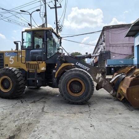 徐工LW600FV轮式装载机