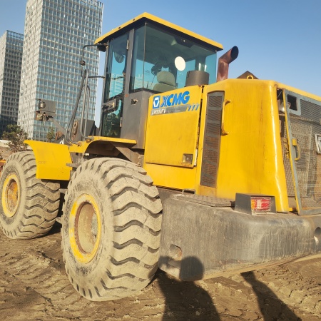 徐工LW500FV轮式装载机