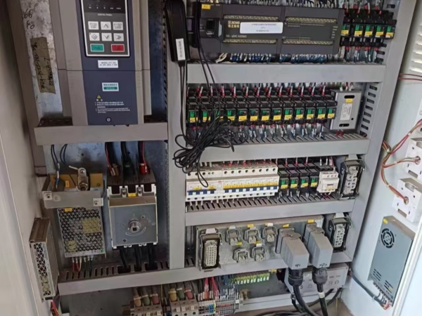 徐工XGT6015A-8S塔式起重機(jī)