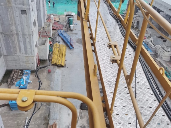 徐工XGT6015A-8S塔式起重機(jī)