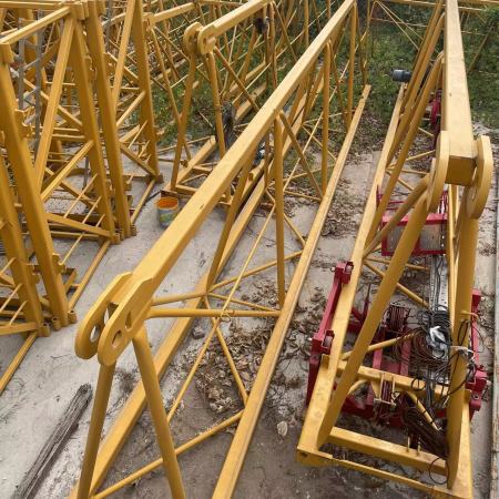 徐工XGT6015A-8S塔式起重机